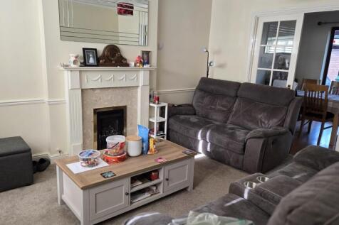 Leonardslee, Westcroft, Milton Keynes, MK4 photo 3