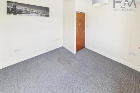 CAM05648G0-PR0127-STILL012.jpg