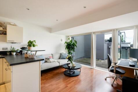 North Contemporis, Merchants Road, BS8 photo 3