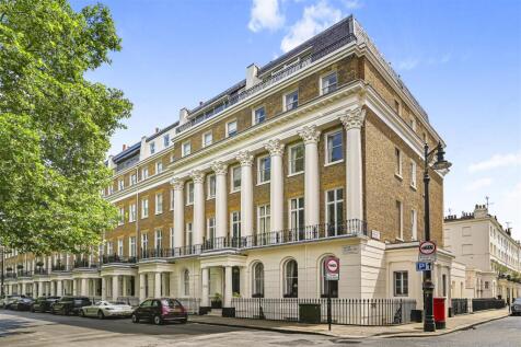 61E-Eaton-Square (19).jpg
