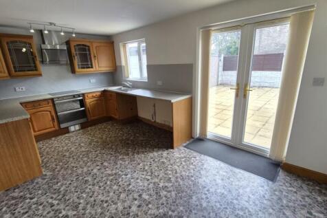 Clarkes Croft, Wombwell photo 4