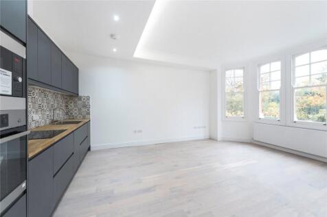 Kitchen / Reception