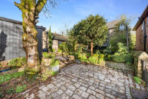 The Coach House External-5.jpg