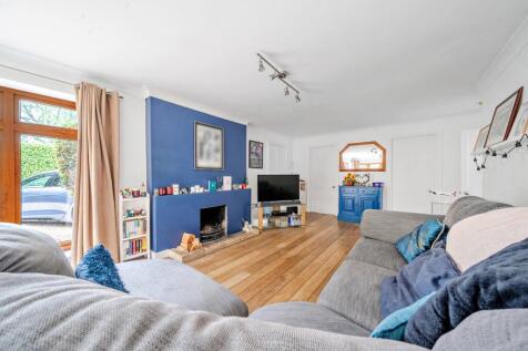 1364469-12-68e795eb93176