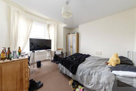 Myrtle Grove, Newcastle upon Tyne, Tyne and Wear, NE2 photo 4
