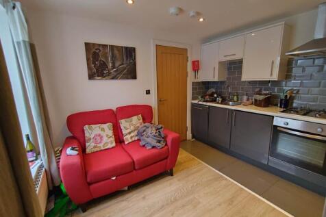 Kitchen living area 