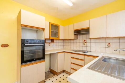 Kitchen (2).jpg