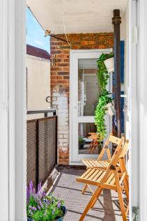 Balcony  For Sale 2 Bedroom Flat  Essex  Court  Crystal Palace SE19 Nested Estate Agents photography by 07913296114