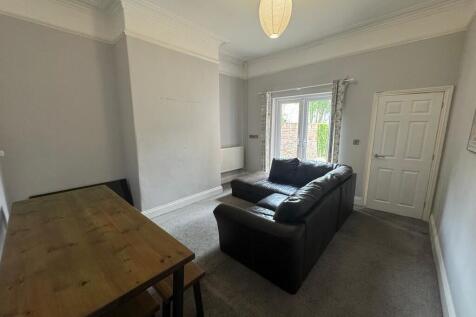 Huntington Road , York photo 3