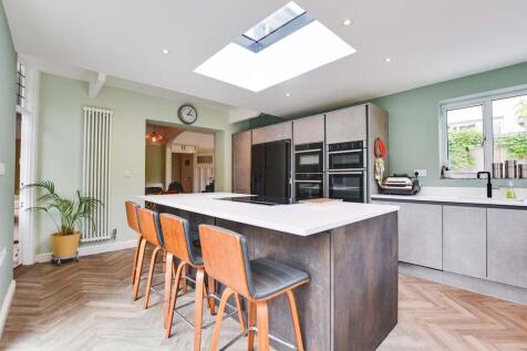 Extended Kitchen Breakfast Room