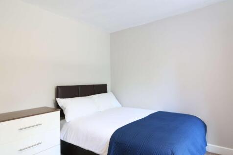 28 Watlington Road Room 1.JPG