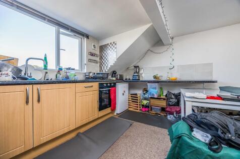 21 Norwich Avenue...