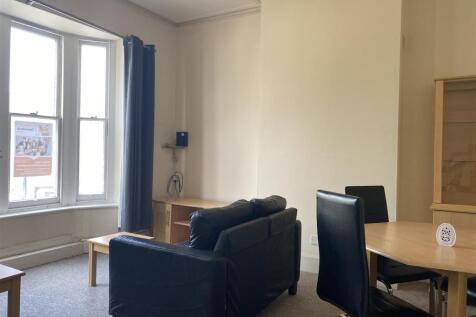 Living Room a - 58a Mill Road.jpg