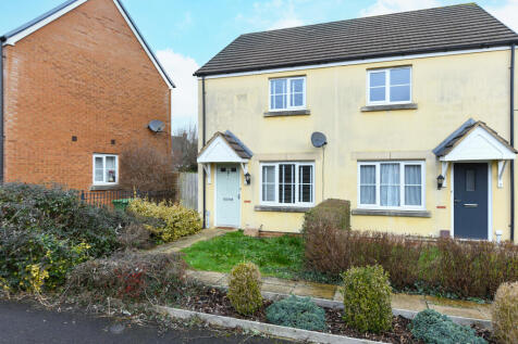 Trowbridge, BA14 - property photo