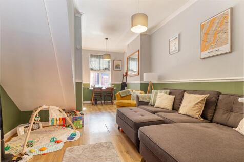 Living-room-4.jpg
