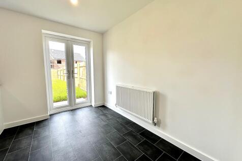 Hazel Drive, Walsall, WS3 photo 5