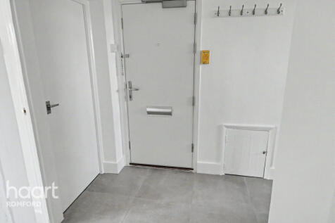 Kingsbridge Circus, ROMFORD photo 5