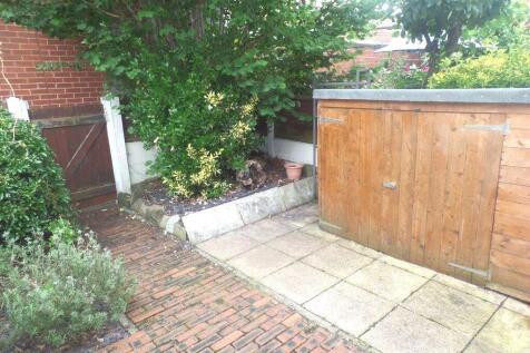 Davenfield Grove, Didsbury, Manchester, M20 photo 5