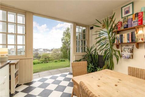 Ramsay Garden, Edinburgh photo 4