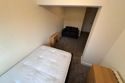 Room 2, Railway House, Balm Road, Hunslet, Leeds, LS10 2HU photo 4