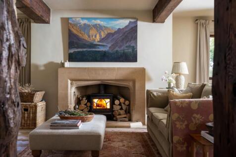 42 - High Barn - GL6 0QA - Web.jpg