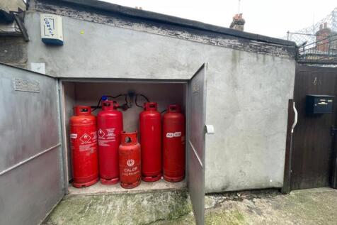 WhatsApp Image 2025-10-16 at 10.14.27.jpeg