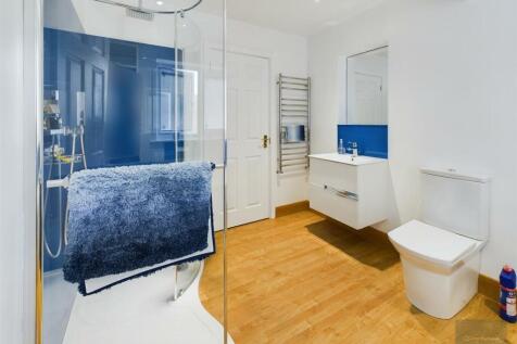 CAM02558G0-PR0218-ST