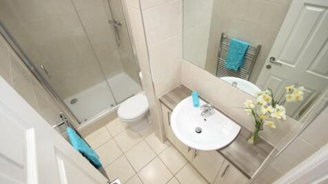 Shower Room with WC