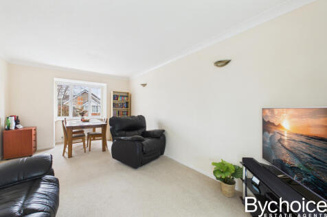 CAM05454G0-PR0113-STILL008