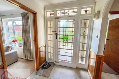 Hall - 15 Trafalgar Square.axvzY