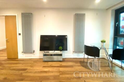 Flat ,  Millharbour, London photo 3