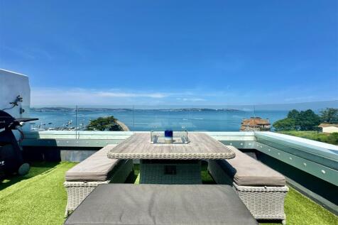 Roof Terrace_.jpg