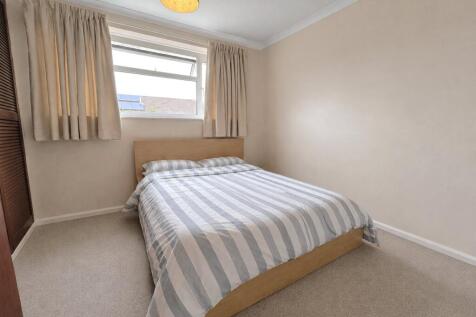 Bevisland, Eldene, Swindon, SN3 photo 4