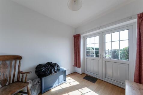 3 The Crescent-013.jpg