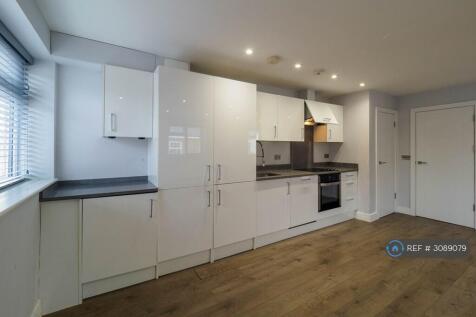 Hatfield Heights, Watford, WD24 photo 2