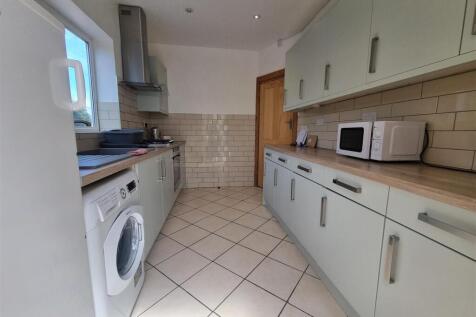 Kitchen 2 57 Tresawls.jpg