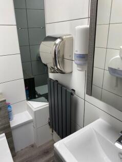 Office to rent Image 3