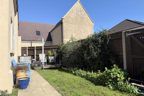Rear Garden.jpg