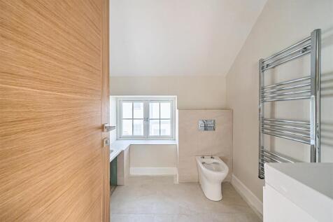 24 High Street, Ewell, Epsom photo 3