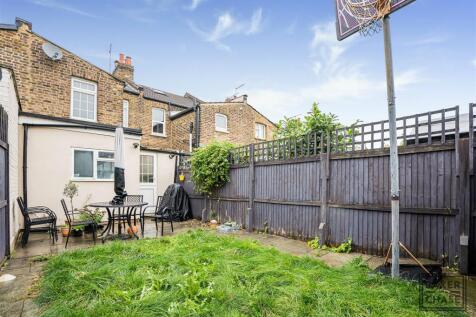 Rear Garden (South Facing)