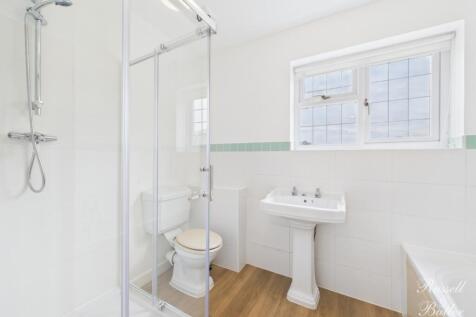 CAM02127G0-PR0342-STILL016