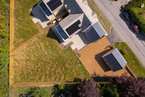 75 - Chaddesworth House - GL54 4NE - Web.jpg