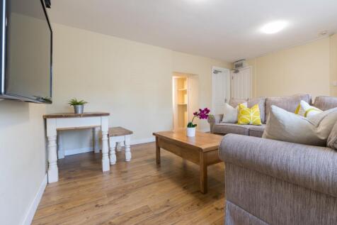 3 city bank road - bedroom