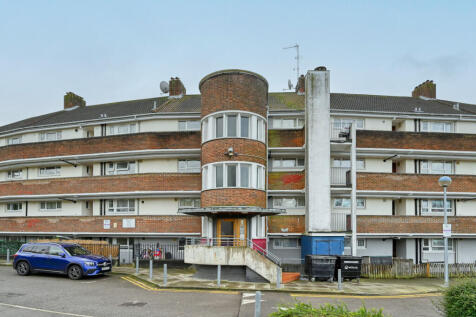 London, NW10 - property photo