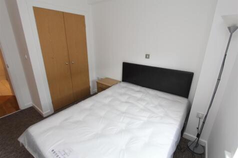 Bedroom1.JPG