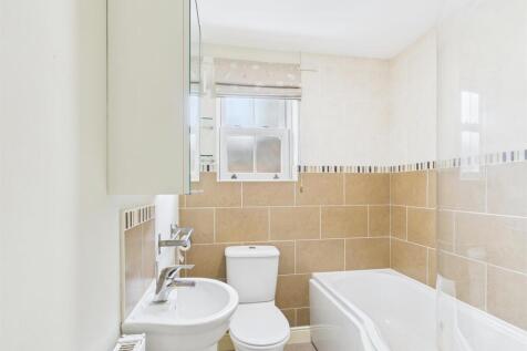 Bathroom.jpg