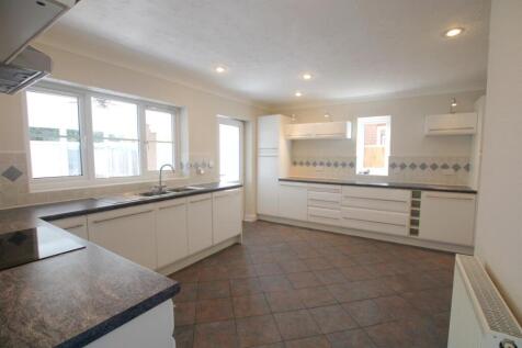 Eriswell Drive, Lakenheath photo 4