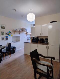 Flat 1, 34 Fore Street, Okehampton photo 3
