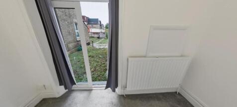 Morden Road, Wimbledon, Merton photo 3