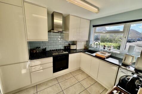 Fitted Kitchen